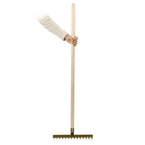 Грабли классические витые, 14 зубьев, ширина 40 см, деревянный черенок 120 см, км000876  Грабли классические витые, 14 зубьев, ширина 40 см, деревянный черенок 120 см, км000876 | Инвентарь для уборки на улице и уходом за почвой